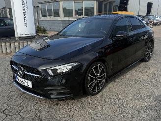 Schadeauto Mercedes A-klasse 200 Launch Edition 2019/7
