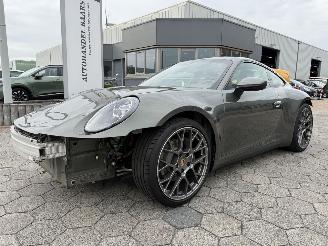 Schadeauto Porsche 911 Carrera 4 Coupe 992-1 2021/2