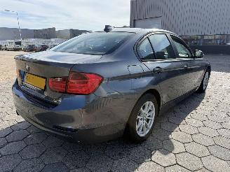 BMW 3-serie 320i High Executive picture 4