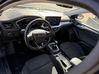 Ford Focus 1.0 EcoBoost Hybrid Titanium picture 15
