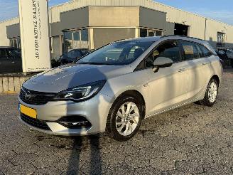 Vaurioauto  passenger cars Opel Astra SPORTS TOURER 1.2 Edition 2020/7