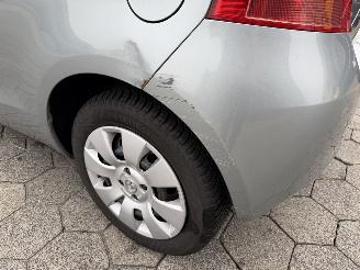 Toyota Yaris 1.0 VVTi Sol picture 19