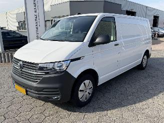 Unfall Kfz Van Volkswagen Transporter 2.0 TDI L2H1 2022/9