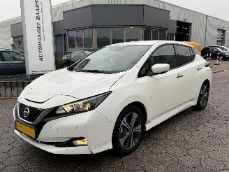 Vaurioauto  passenger cars Nissan Leaf N-Connecta 40 kWh 2020/10