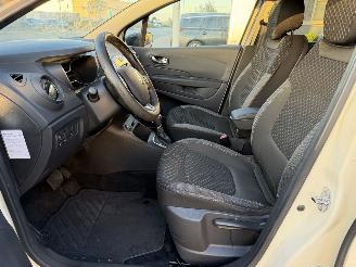 Renault Captur 1.2 TCe Intens picture 13