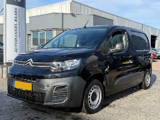 krockskadad bil bedrijf Citroën Berlingo 1.5 BlueHDI Control 2022/5
