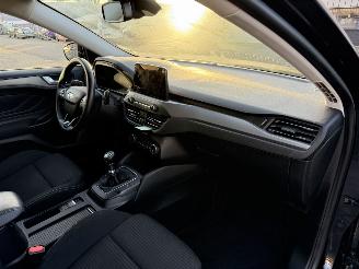 Ford Focus Wagon 1.0 EcoBoost Hybrid Titanium Style picture 16
