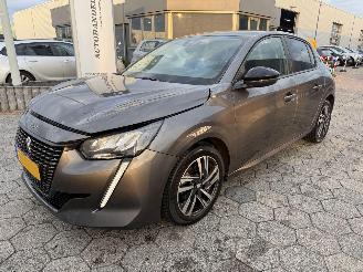 krockskadad bil auto Peugeot 208 1.2 PureTech Style 2023/6
