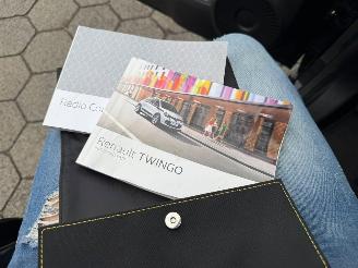 Renault Twingo 1.0 SCe Collection picture 19