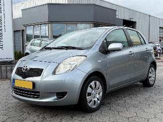 skadebil auto Toyota Yaris 1.3 VVTi Sol 2006/3