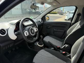 Renault Twingo 1.0 SCe Authentique picture 13