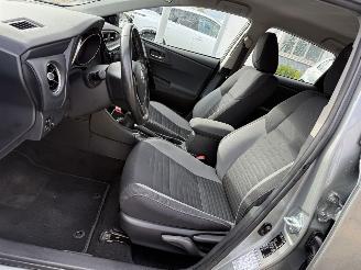 Toyota Auris 1.2T Aspiration Limited picture 11
