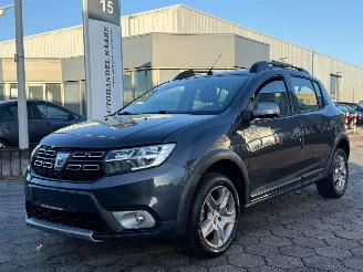 krockskadad bil auto Dacia Sandero 0.9 TCe SL Stepway 2018/5