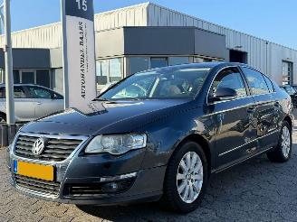 skadebil auto Volkswagen Passat 2.0 FSI Comfortline AUTOMAAT 2007/5