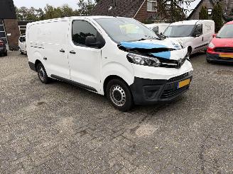 skadebil bedrijf Toyota Proace PROACE WORKER 2.0 D-4D Navigator Long 2021/6
