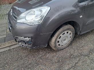 Citroën Berlingo 1.2 pre tec XTR picture 3