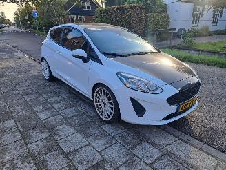 uszkodzony samochody osobowe Ford Fiesta 1.1i sport 2018/12