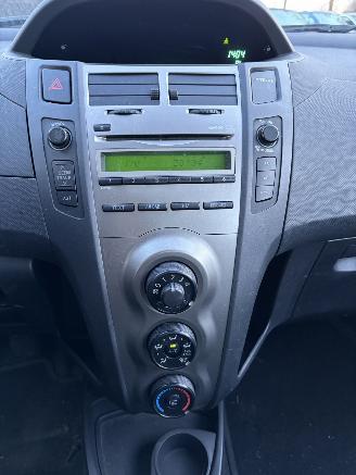 Toyota Yaris 1.0 VVTi Acces AIRCO 5drs NIEUWE APK picture 16