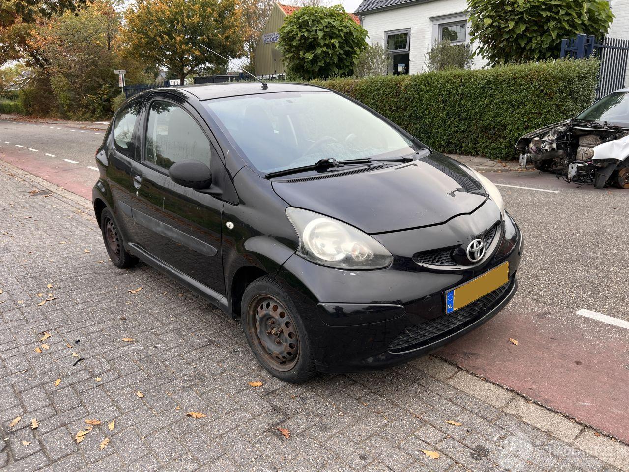 Toyota Aygo 1.0-12V