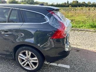 Volvo V-60 2.0 D4 Momentum picture 9