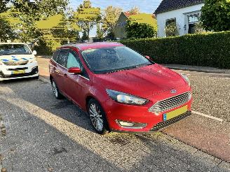 skadebil auto Ford Focus 1.0 Titanium Edition 2015/7