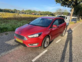 Ford Focus 1.0 Titanium Edition picture 2