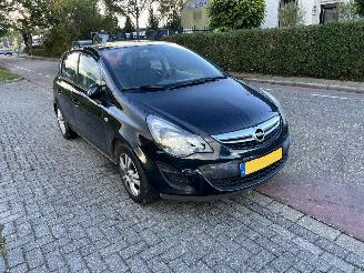 Damaged car Opel Corsa 1.4-16V 2014/5