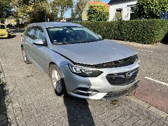 Schadeauto Opel Insignia 1.5 Turbo SPORTS TOURER 2017/8