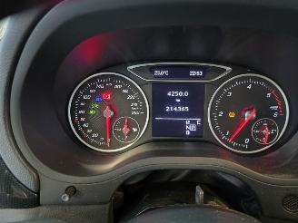 Mercedes B-klasse 220D Ambition picture 24