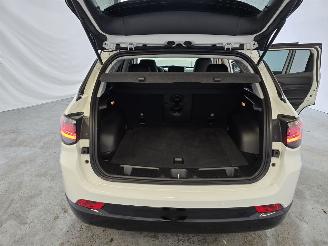 Jeep Compass 4xe 240 Hybrid Summit picture 23