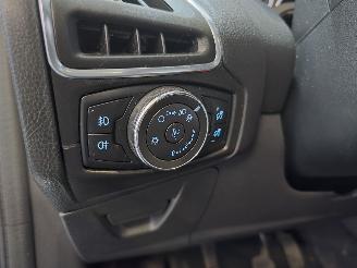Ford Focus 1.0 EcoB. Titanium picture 22