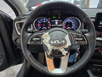 Kia Ceed 1.0 T-GDi Dynamic Line picture 32