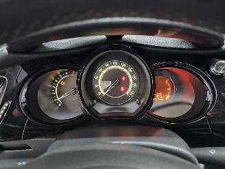 Citroën C1 1.0 VTi Collection picture 21