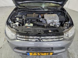 Mitsubishi Outlander 2.0 PHEV Intense + picture 17