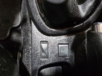 Renault Clio 0.9 TCe Limited picture 33