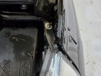 Renault Clio 0.9 TCe Limited picture 11