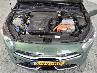 Kia Ceed 1.6 GDI PHEV DynamicPlusLine picture 18