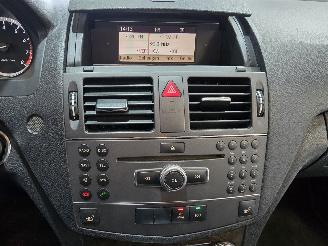 Mercedes C-klasse 180 K BlueEFFICIENCY picture 39