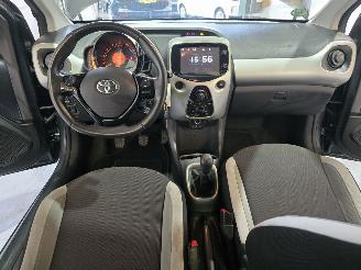 Toyota Aygo 1.0 VVT-i x-play picture 24