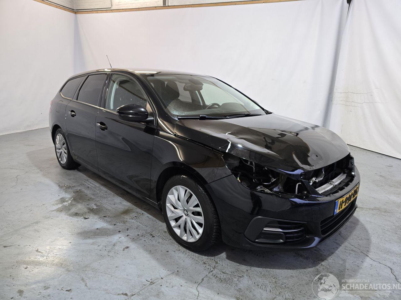 Peugeot 308 1.2 PureTech Blue Lease