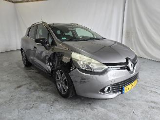 uszkodzony samochody osobowe Renault Clio 1.5 dCi NightenDay 2015/8