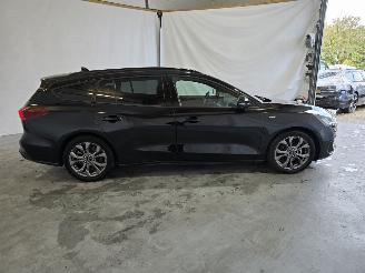 Ford Focus 1.0 EcoBoost Hybrid ST Line picture 8