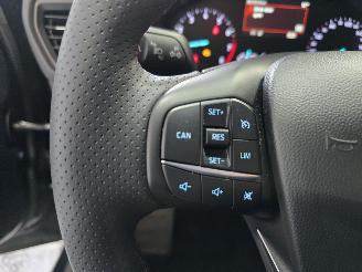 Ford Focus 1.0 EcoBoost Hybrid ST Line picture 28