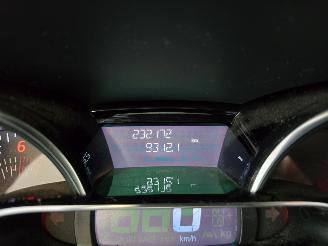 Renault Clio 0.9 TCe Limited picture 17