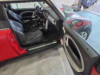 Mini Cooper 1.6 Cooper picture 12