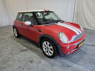 krockskadad bil auto Mini Cooper 1.6 Cooper 2007/3