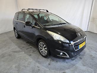 Auto incidentate Peugeot 5008 1.6 THP Blue Lease Executive 7p. 2014/4