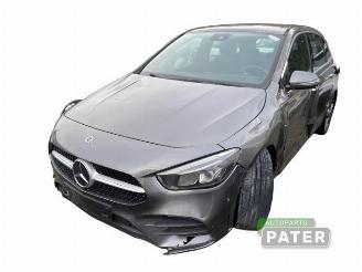 Uttjänta bilar auto Mercedes B-klasse B (W247), Hatchback, 2018 / 2026 1.3 B-180 Turbo 16V 2023/1
