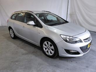 krockskadad bil auto Opel Astra SPORTS TOURER 1.7 CDTi Business + 2013/5
