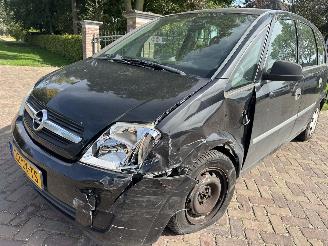 Opel Meriva 1.6 Essential picture 10